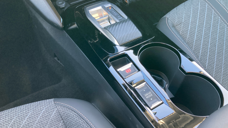 Peugeot 208 1.2 Hybrid 110 Allure 5dr e-DSC6 Petrol Hatchback